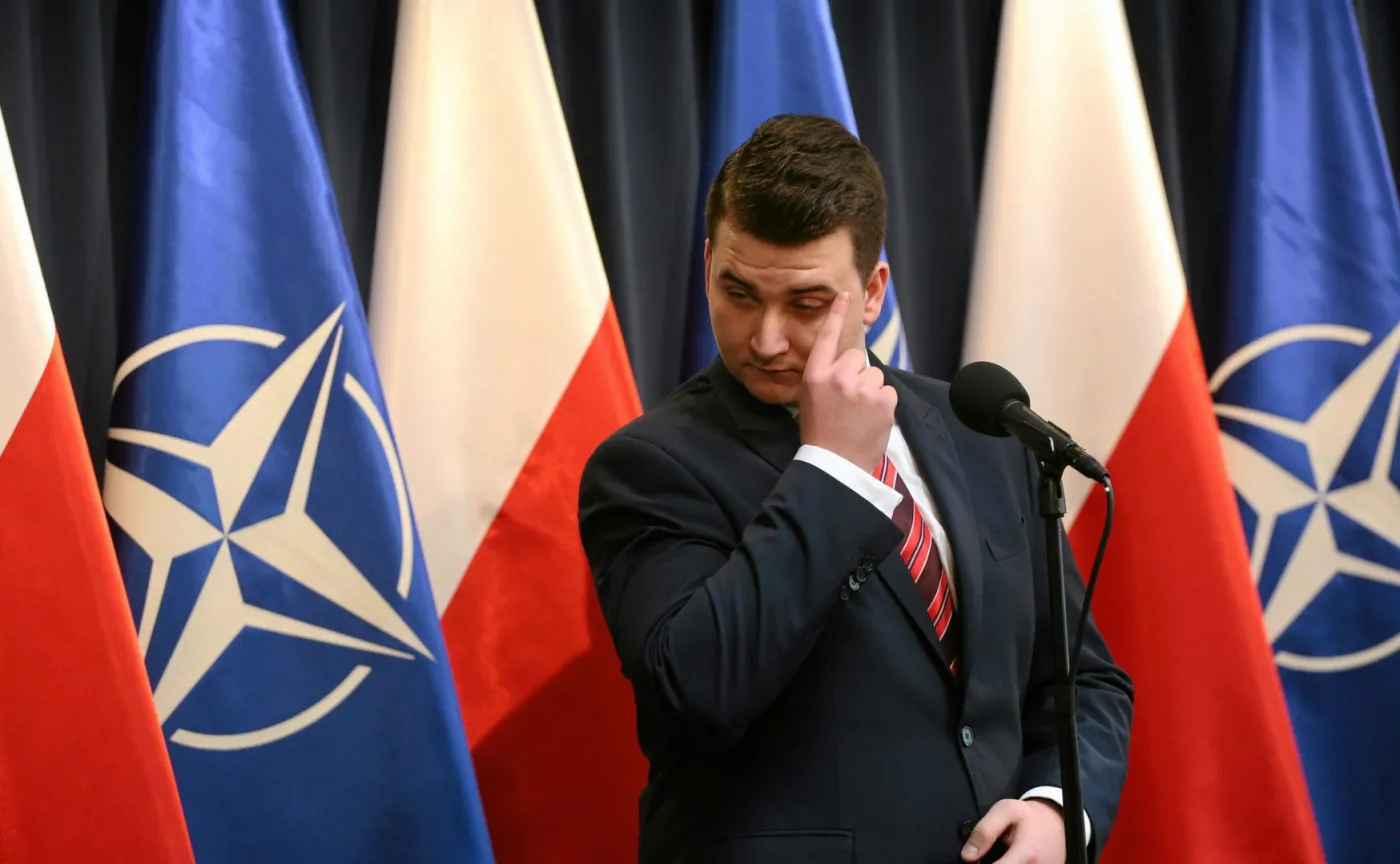 Bartłomiej Misiewicz stworzył portal do "walki z dezinformacją". I złamał prawo autorskie?