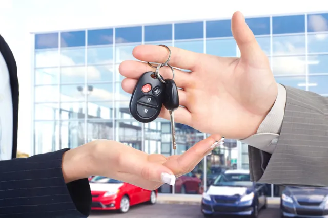 Motoryzacja: Alkomat odcinający dopływ paliwa? Można go zamontować w aucie