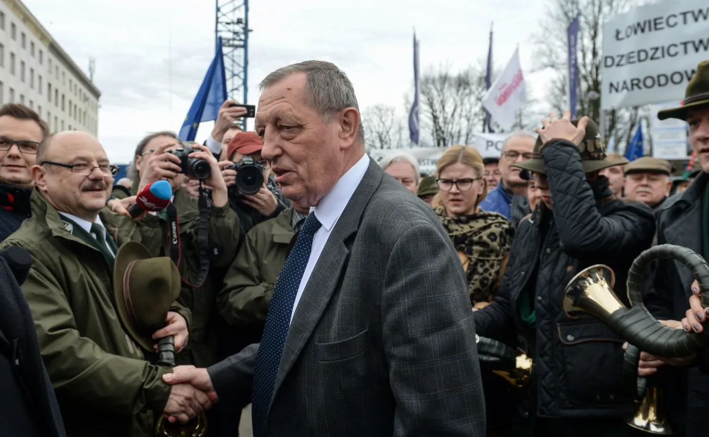 Sejm przeciw wotum nieufności dla ministra środowiska Jana Szyszki