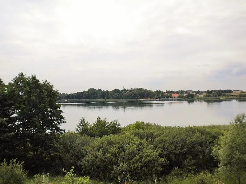 Wokół Jeziora Lednickiego odkryto ponad 600 zabytków [WIDEO]