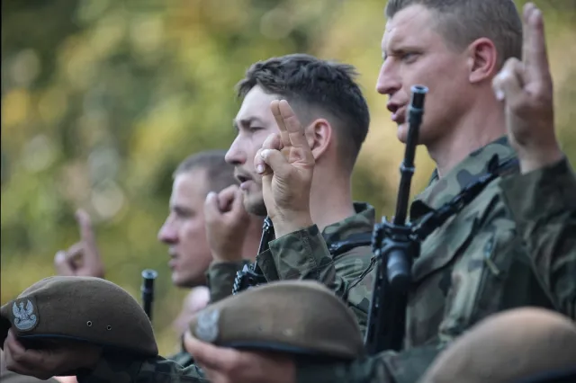 Ochotnicy WOT złożyli przysięgę wojskową w Warszawie