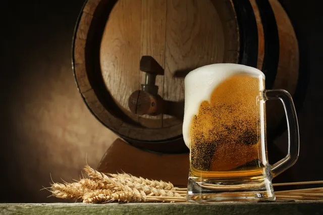 Łatwiej walczyć z wiatrakami niż z reklamami alkoholu