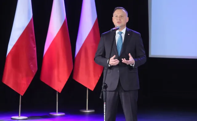 Duda zabrał głos ws. wniosku Witek o rozstrzygnięcie sporu kompetencyjnego. Czy SN wstrzyma procedowanie?