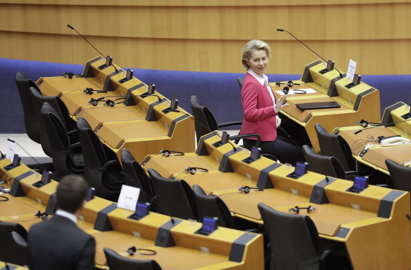Szefowa KE: Środki nadzwyczajne tak, ale nie kosztem zasad i wartości w traktatach