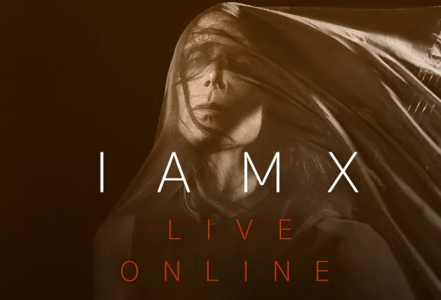 IAMX proponuje swoim fanom akustyczne koncerty i spotkania online