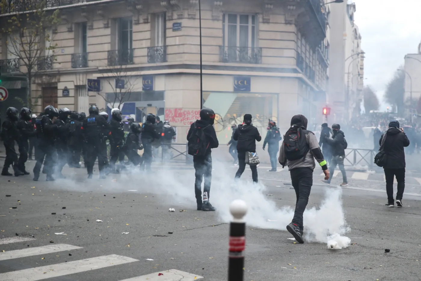 Francja: „Czarny blok” przeciw autorytarnym zapędom