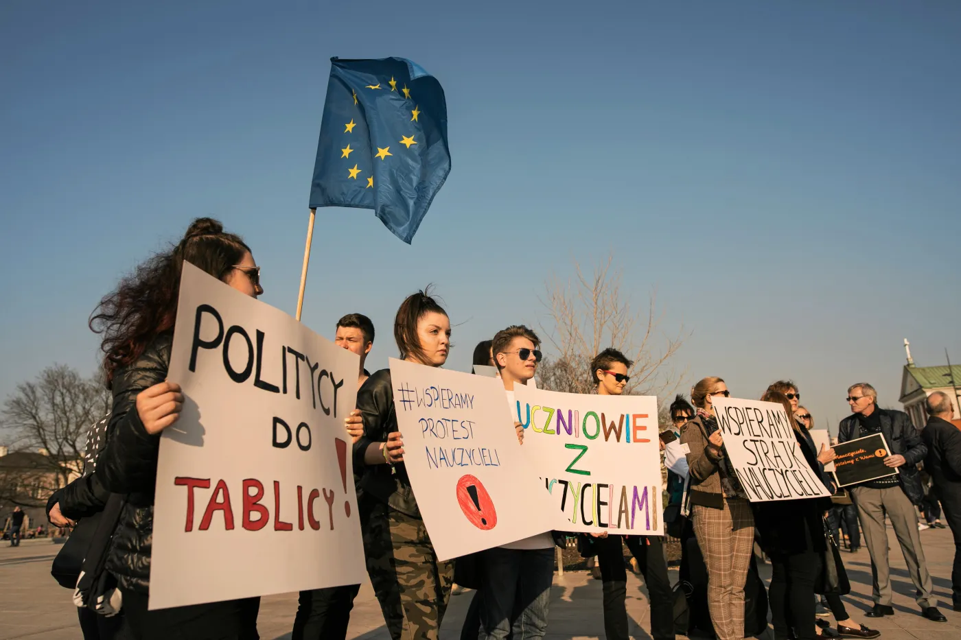 Co nauczyciele sądzą o zawieszeniu strajku? "To absolutna porażka"