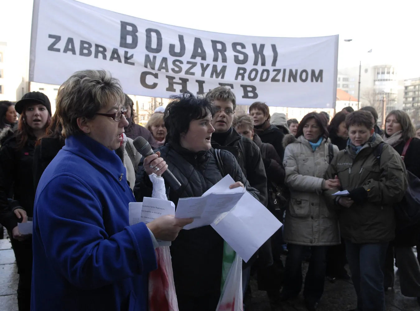 Około 50 żon górników demonstruje pod ministerstwem gospodarki