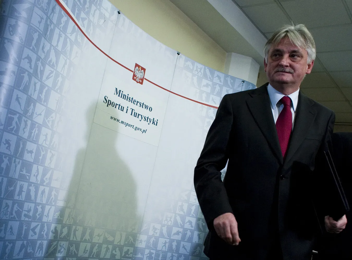 Minister Drzewiecki zapowiada walkę z chuliganami stadionowymi