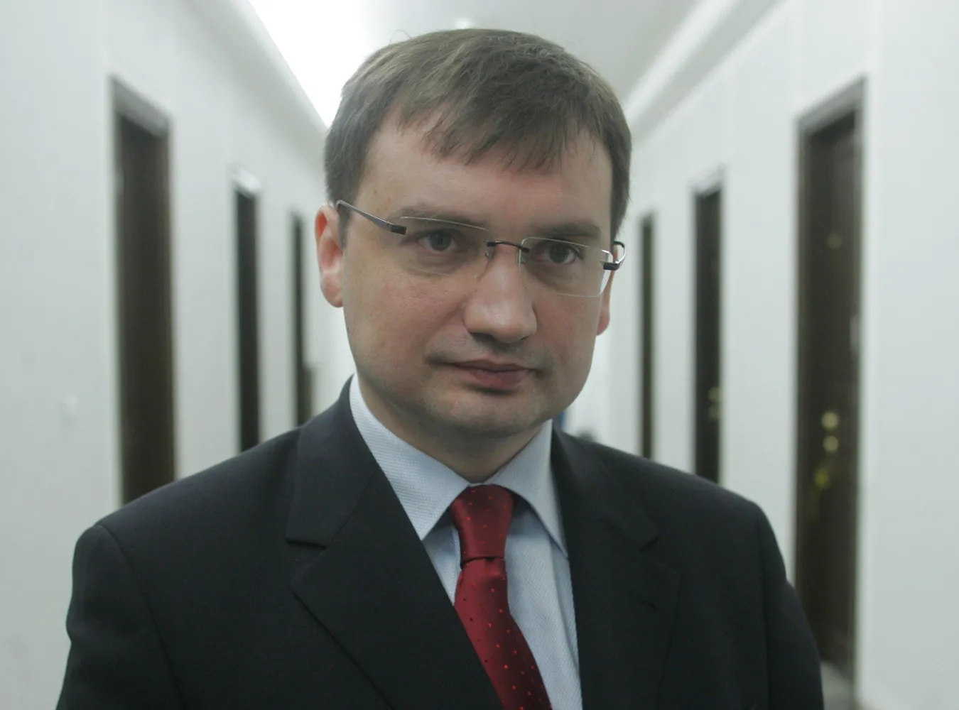Nawet trzy lata za kratami może spędzić Zbigniew Ziobro za pożyczenie laptopa Patrycji Koteckiej z TVP