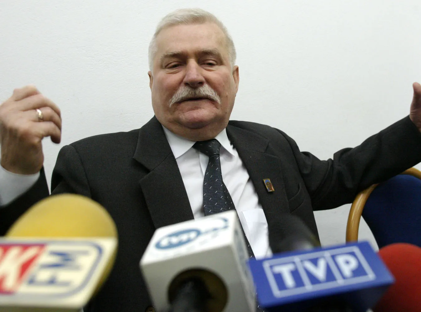 Wałęsa IPN pracuje dla bezpieki