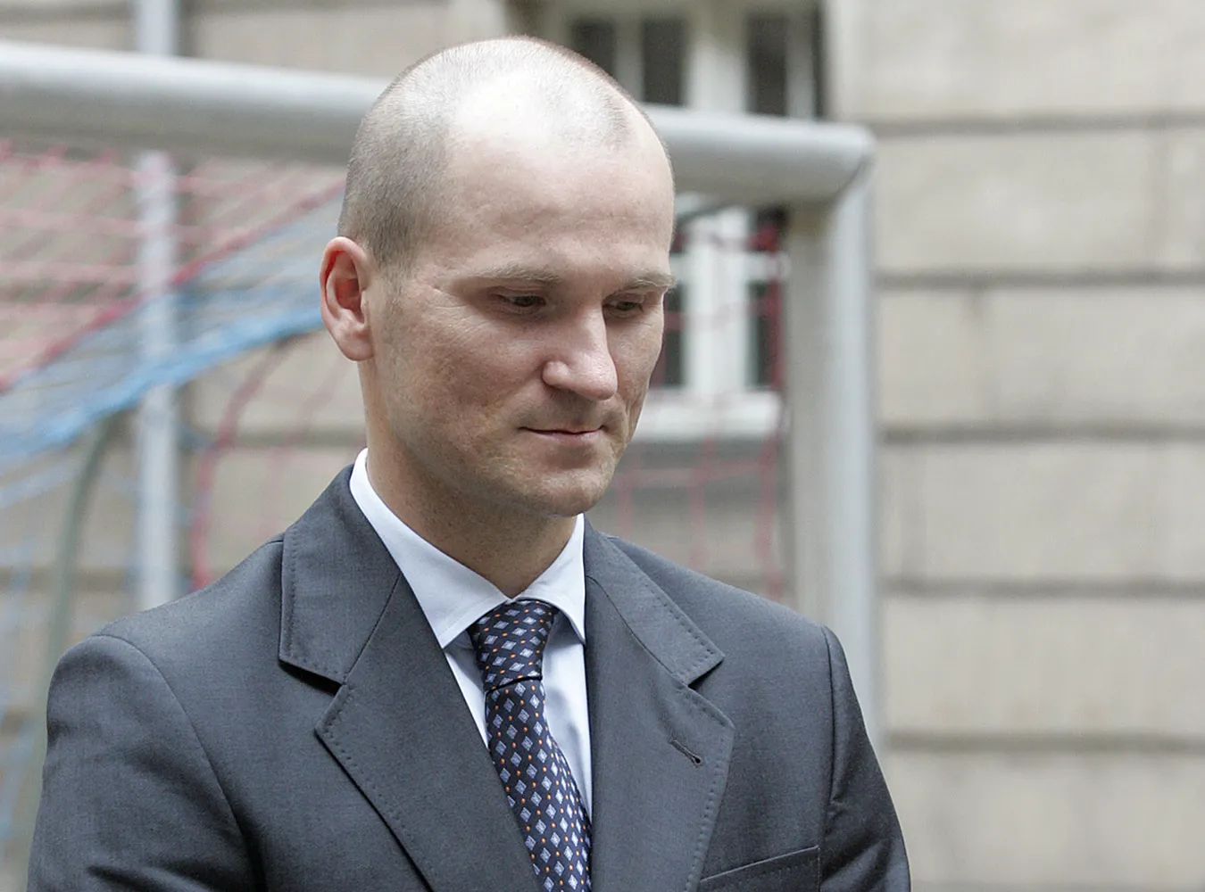 Oskarżony o korupcję minister wychodzi z aresztu