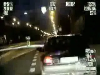 190 km/h przez miasto. Zobacz pościg!