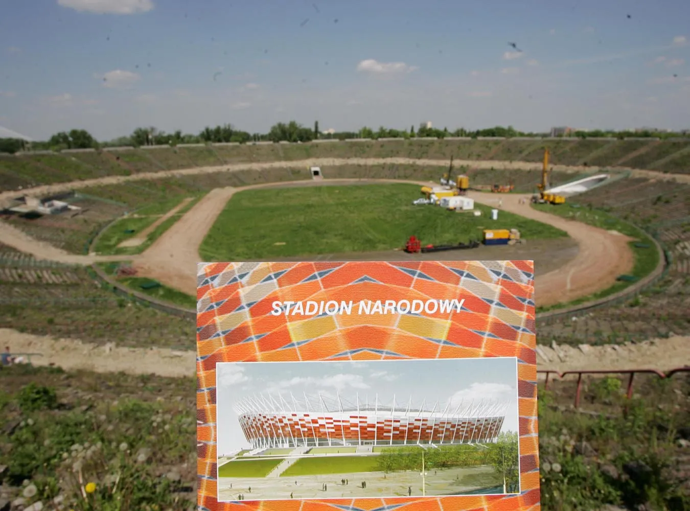Największe kłopoty z organizacją Euro 2012 mają Warszawa i Chorzów