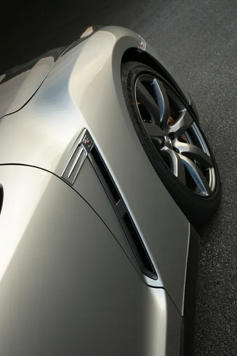 fr_nissan4_65318a_173521.jpg