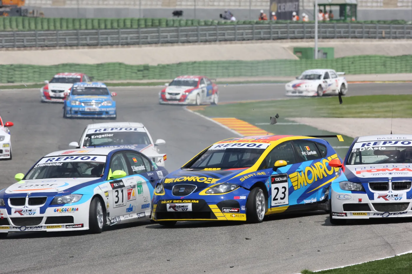 fr_wtcc_10_86452a_292859.jpg