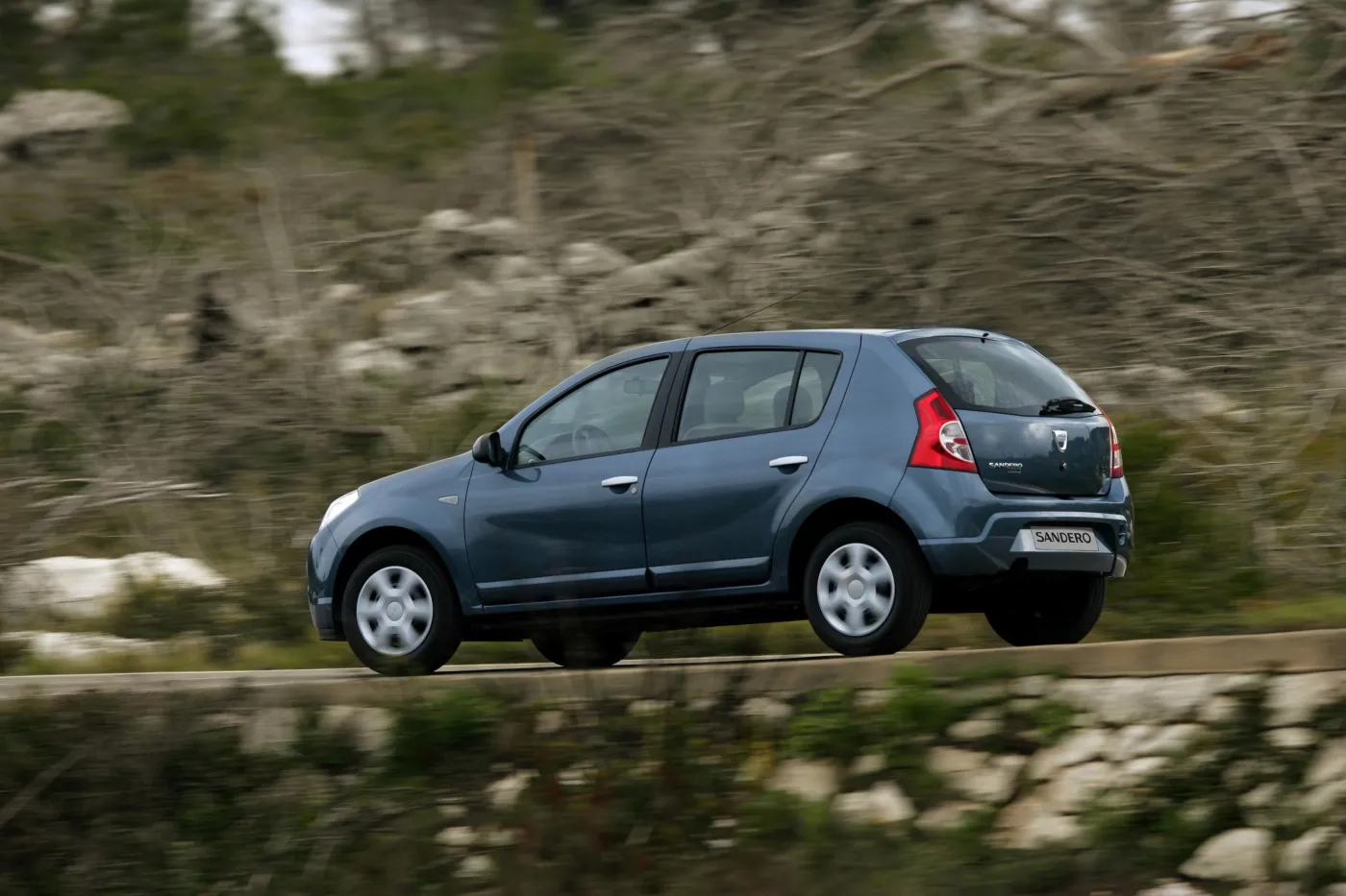 fr_dacia5_103472a_355073.jpg