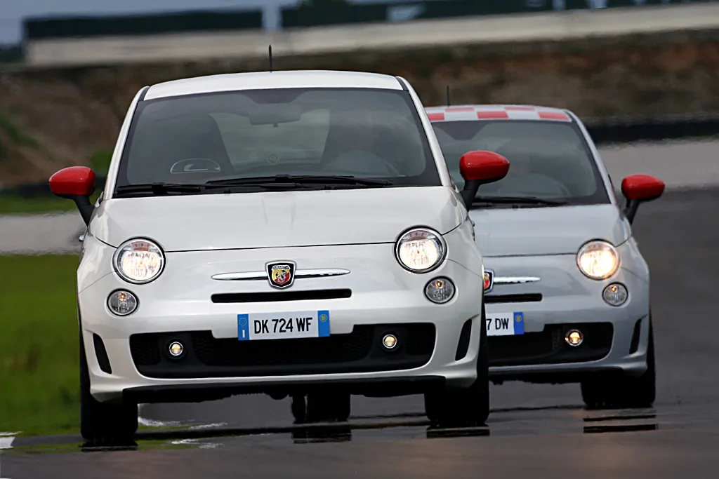 fr_fiat5_103235a_353698.jpg