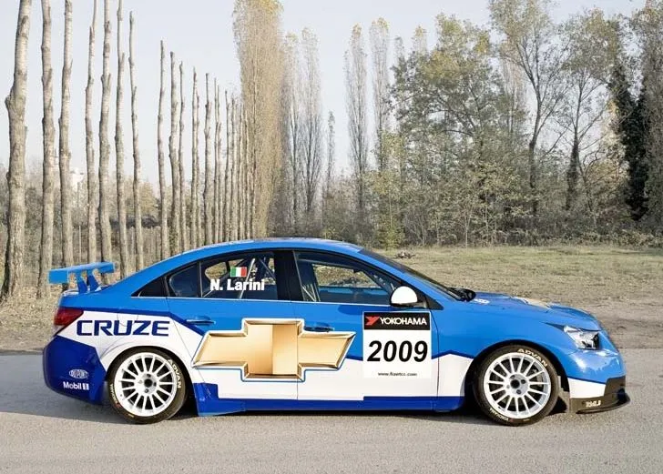 fr_cruze1_144949a_931103.jpg