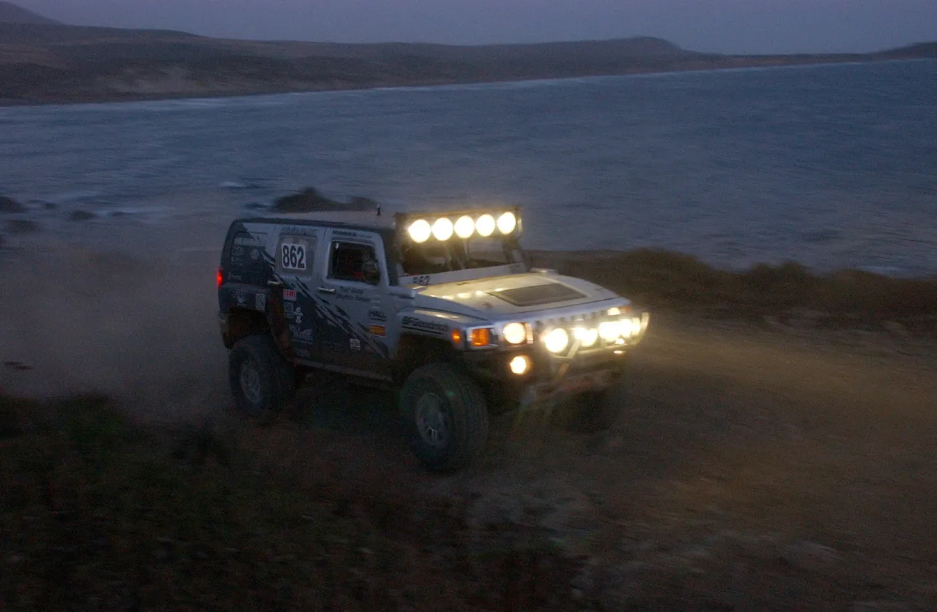 fr_hummer_1_209373a_430421.jpg