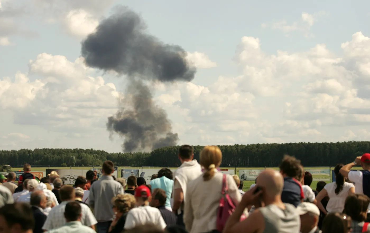 air_show_242238a_857447.jpg