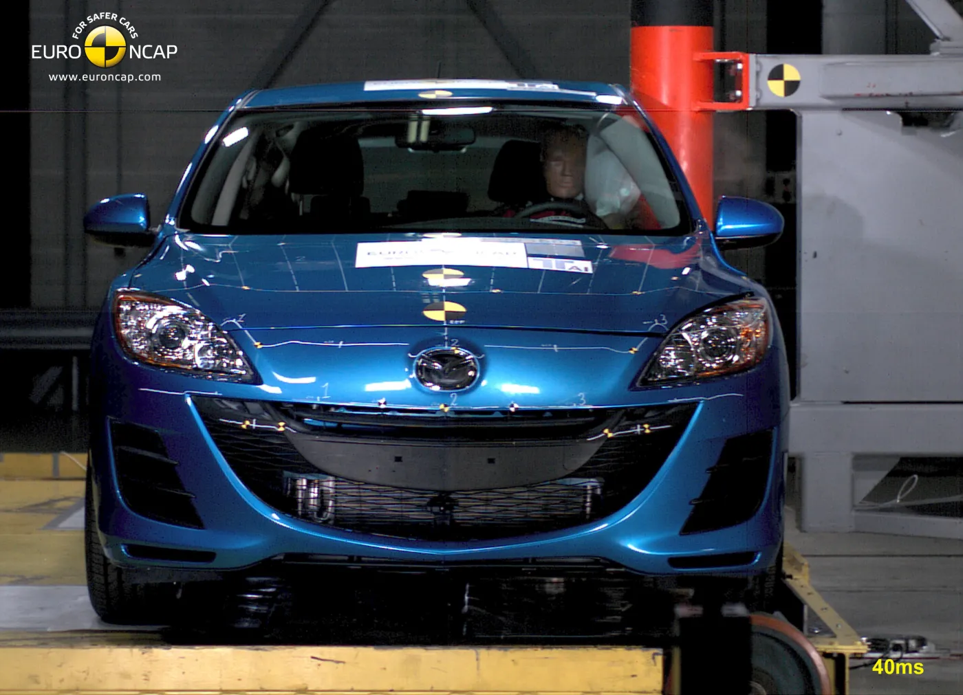 fr_mazda_261203a_885578.jpg