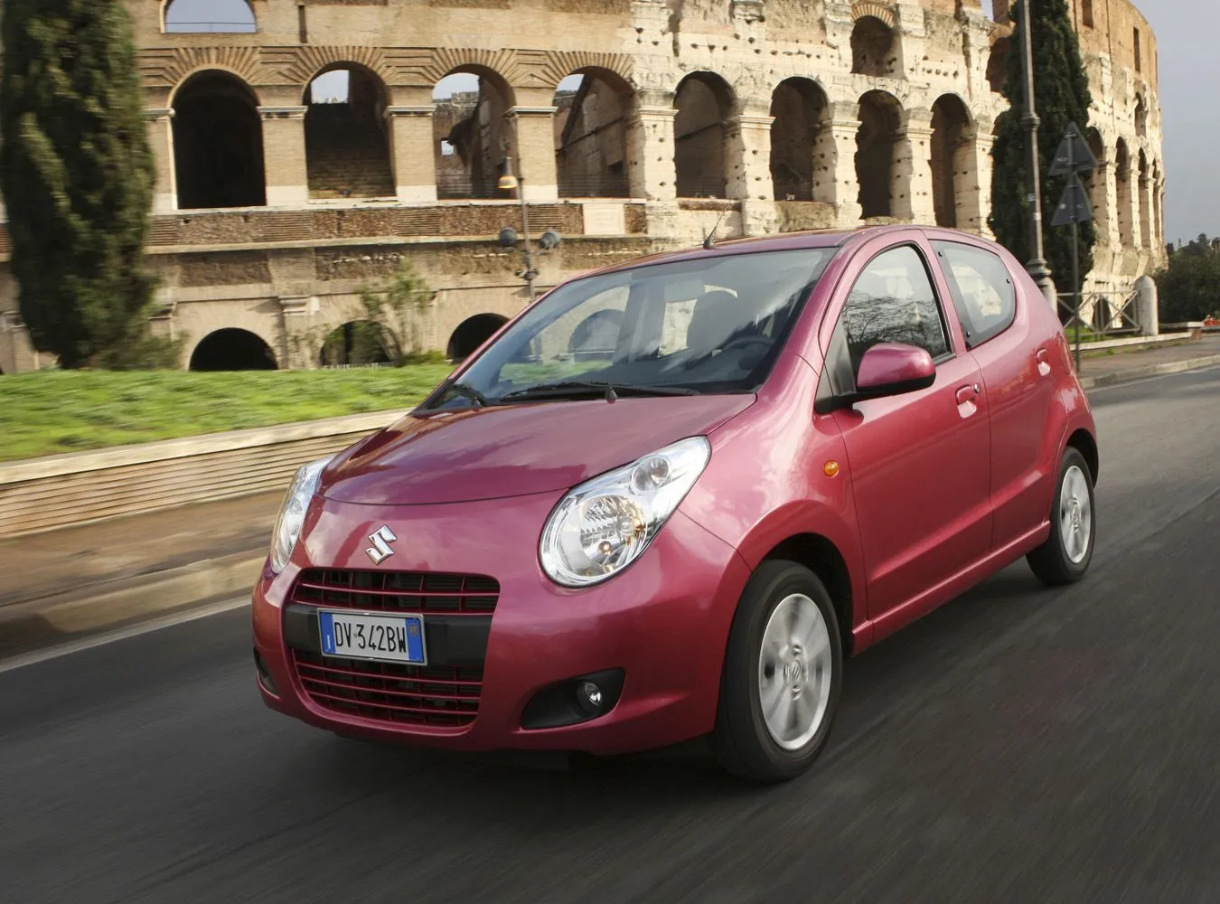 Suzuki Alto  - kompaktowy i oszczędny
