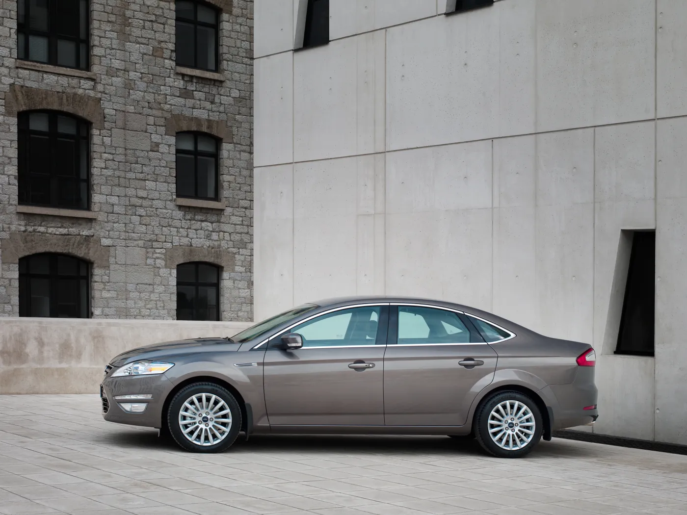 mondeo_03_287172a_1424893.jpg