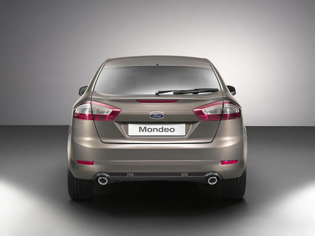 newfordmondeo_17_1540975.jpg