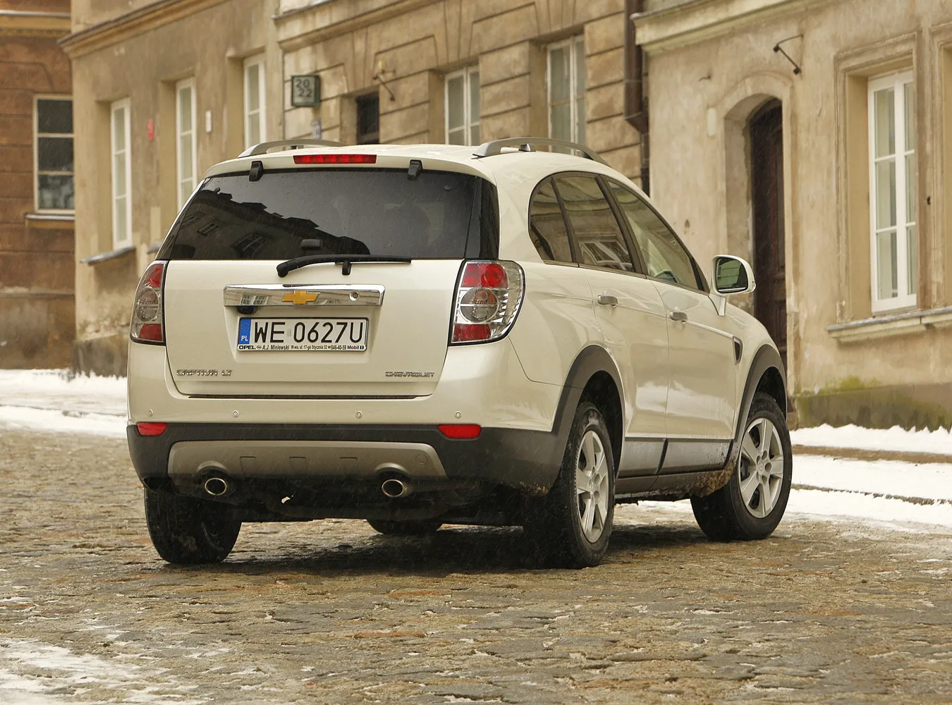 1918670-chevrolet-captiva.jpg