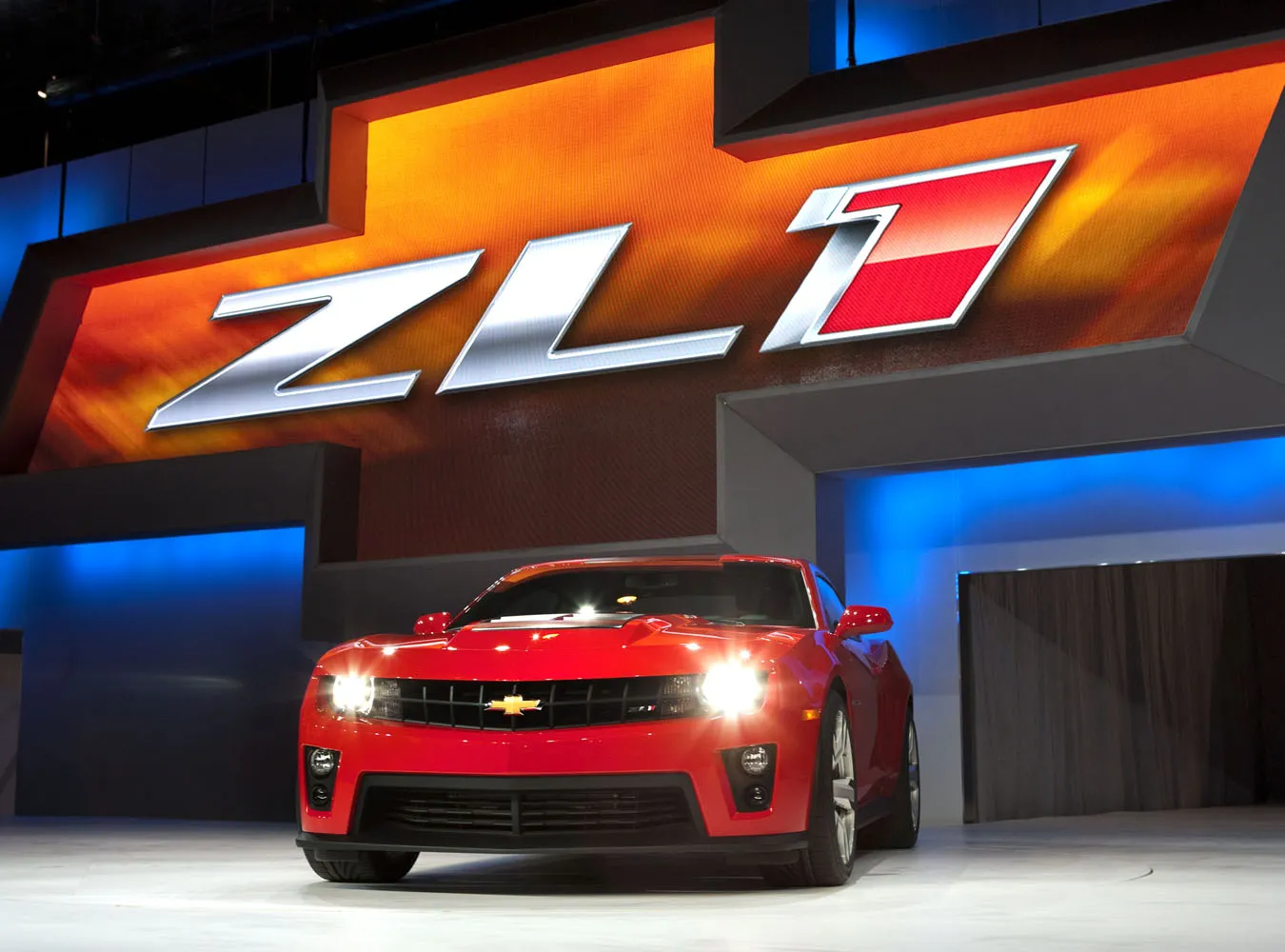 1810014-chevycamarozl101.jpg