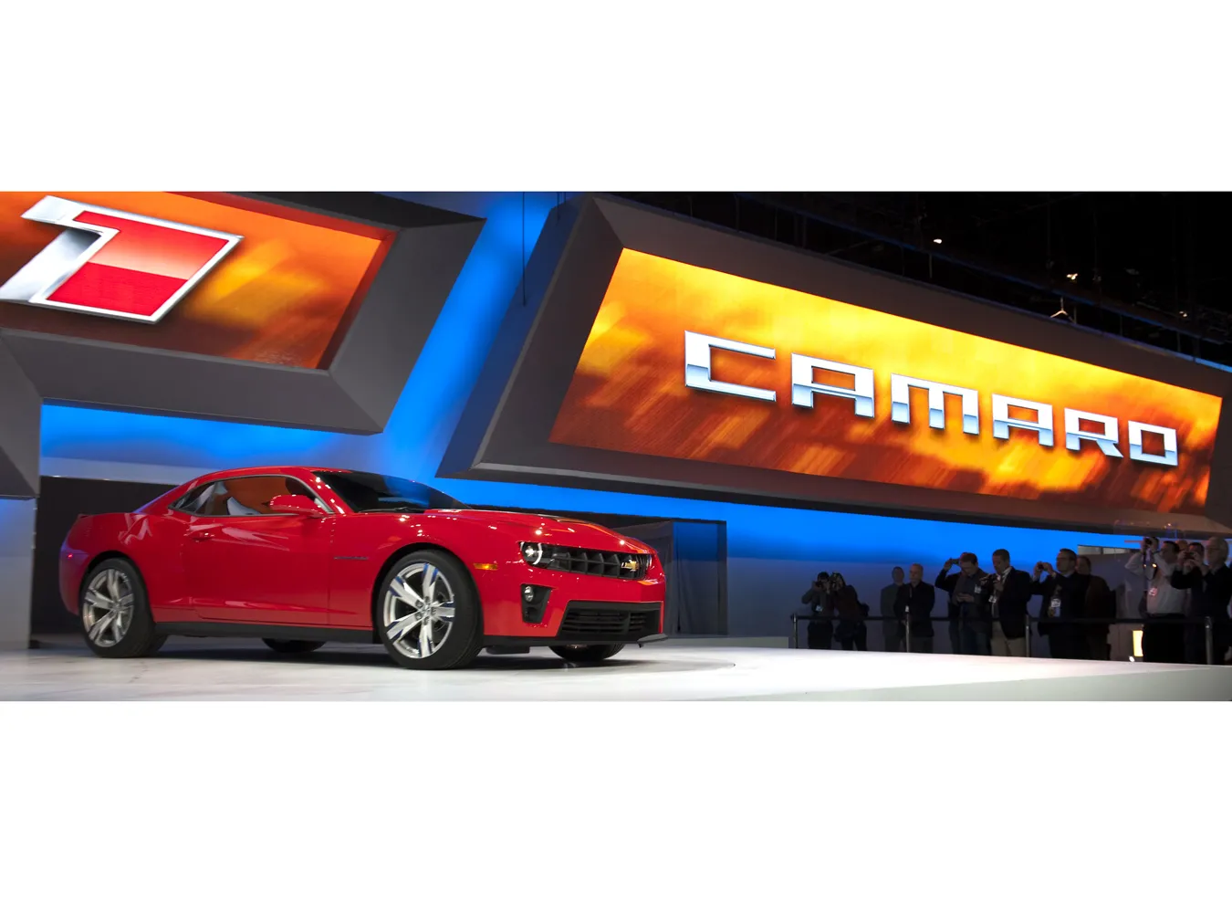 1810062-chevycamarozl103.jpg