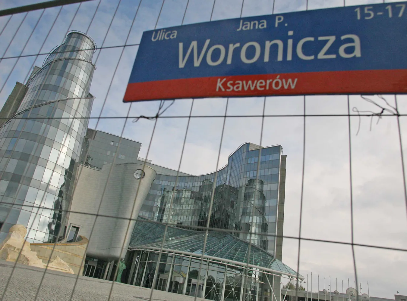 TVP przeprowadza się do Wieży Babel