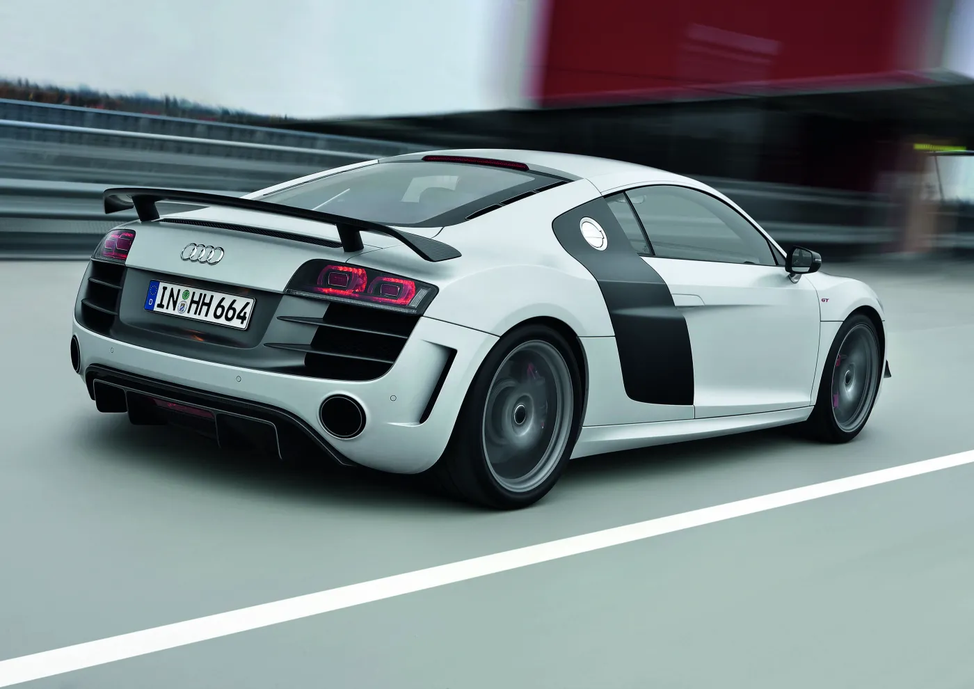 Pierwsze Audi R8 GT już pędzi