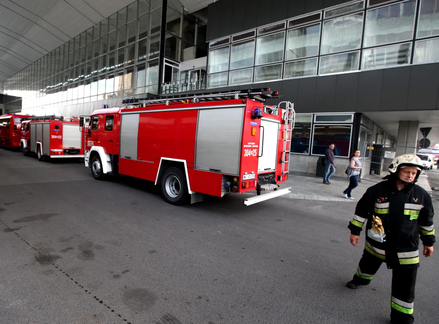 2203288-dworzec-centralny1.jpg