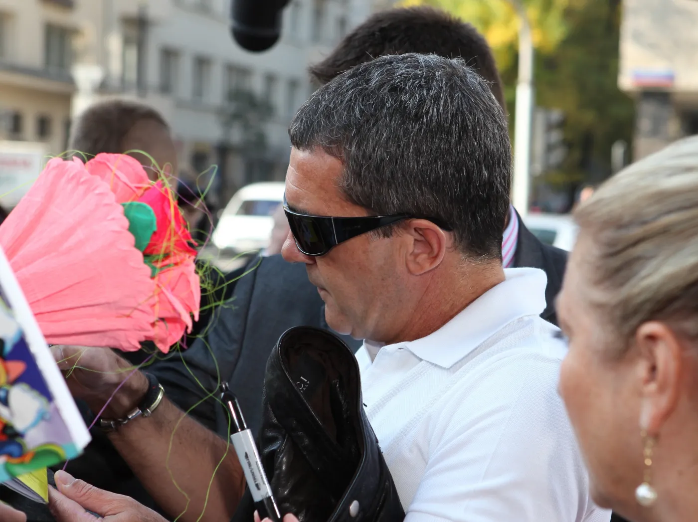 2536816-antonio-banderas.jpg