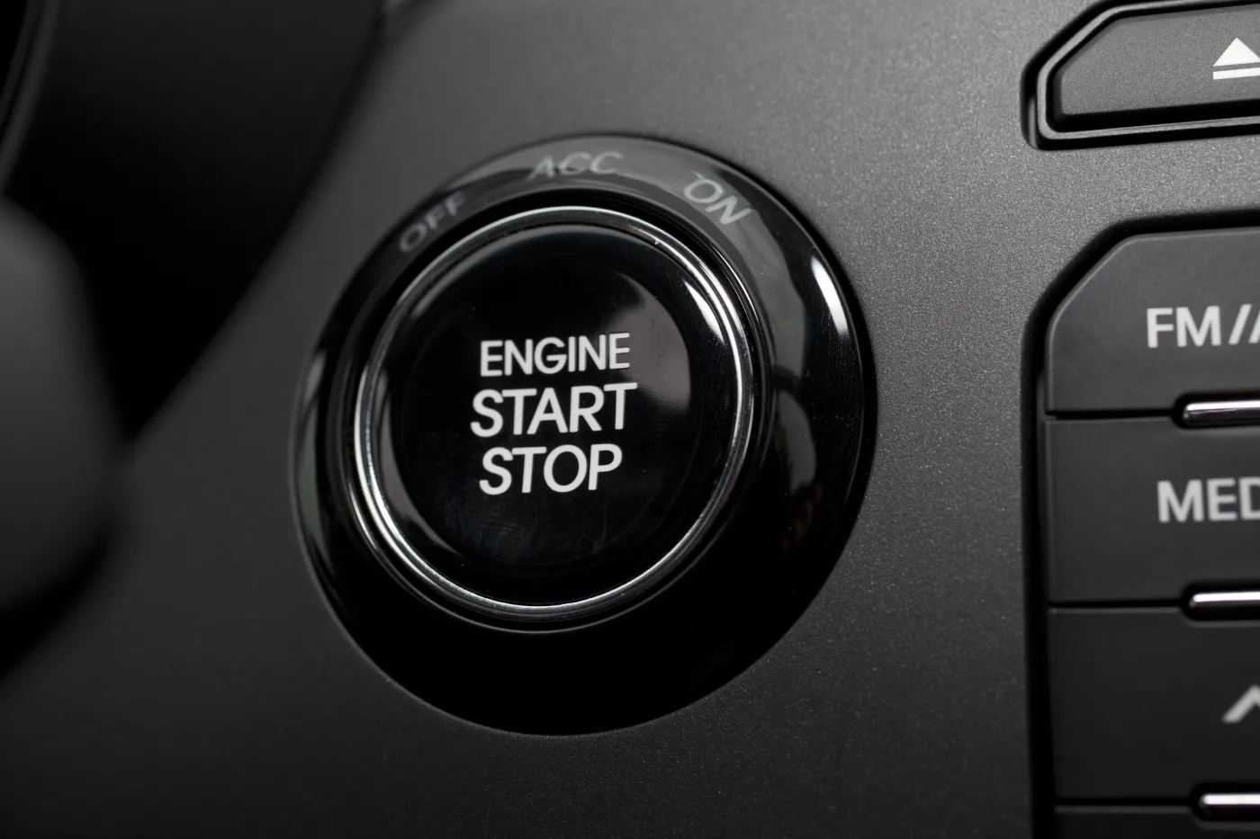 2414983-kia-rio-2011-15.jpg
