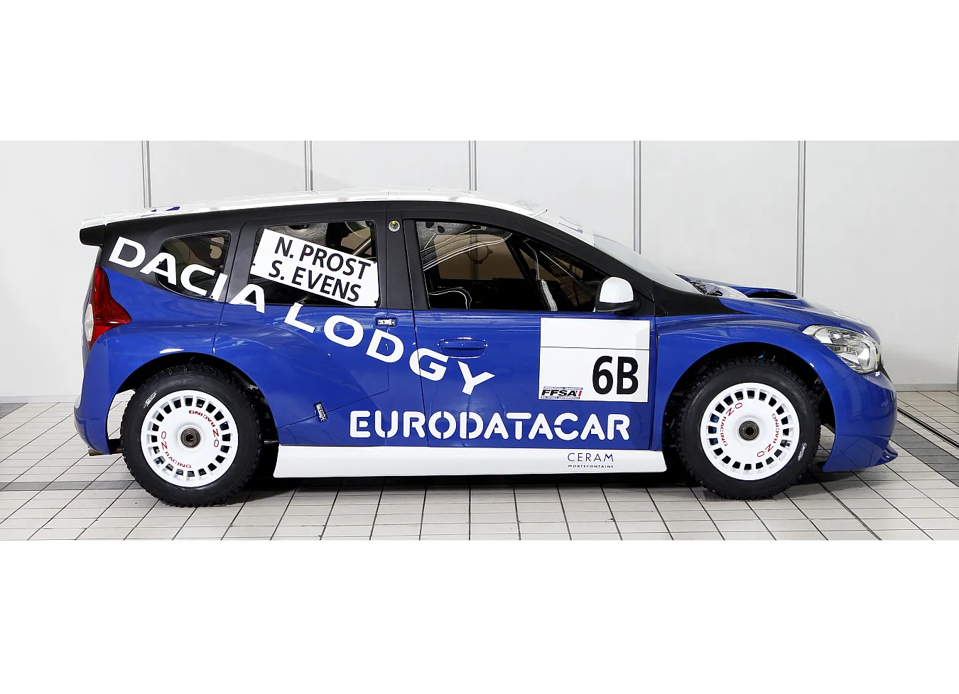 2734756-dacia-30553-1-6.jpg