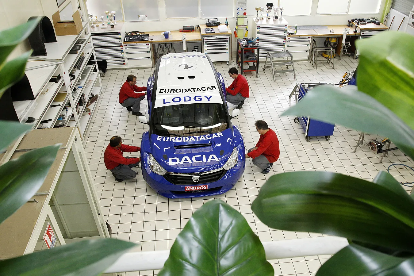 2734999-dacia-30556-1-6.jpg