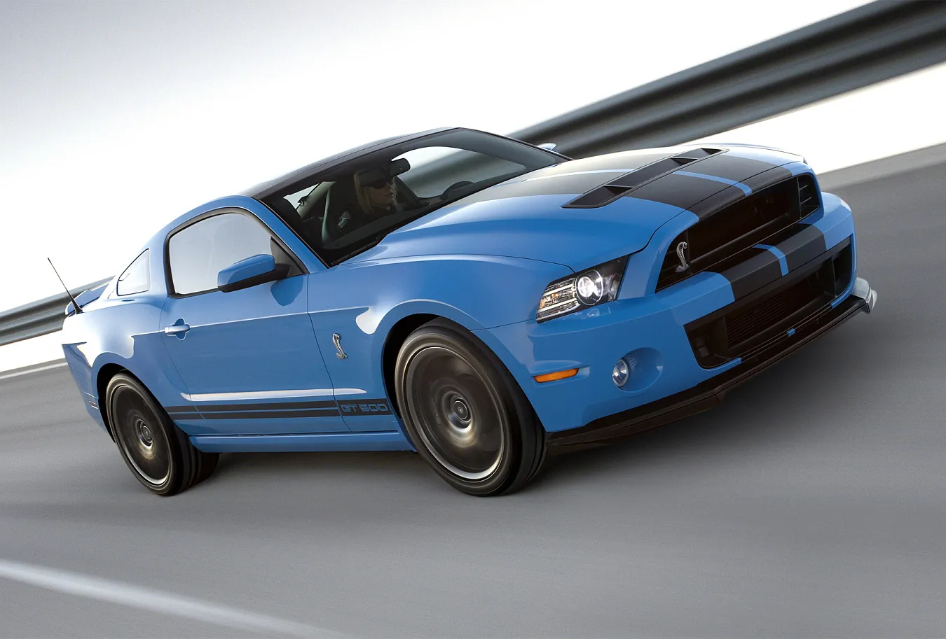 2736844-13shelbygt500-05.jpg