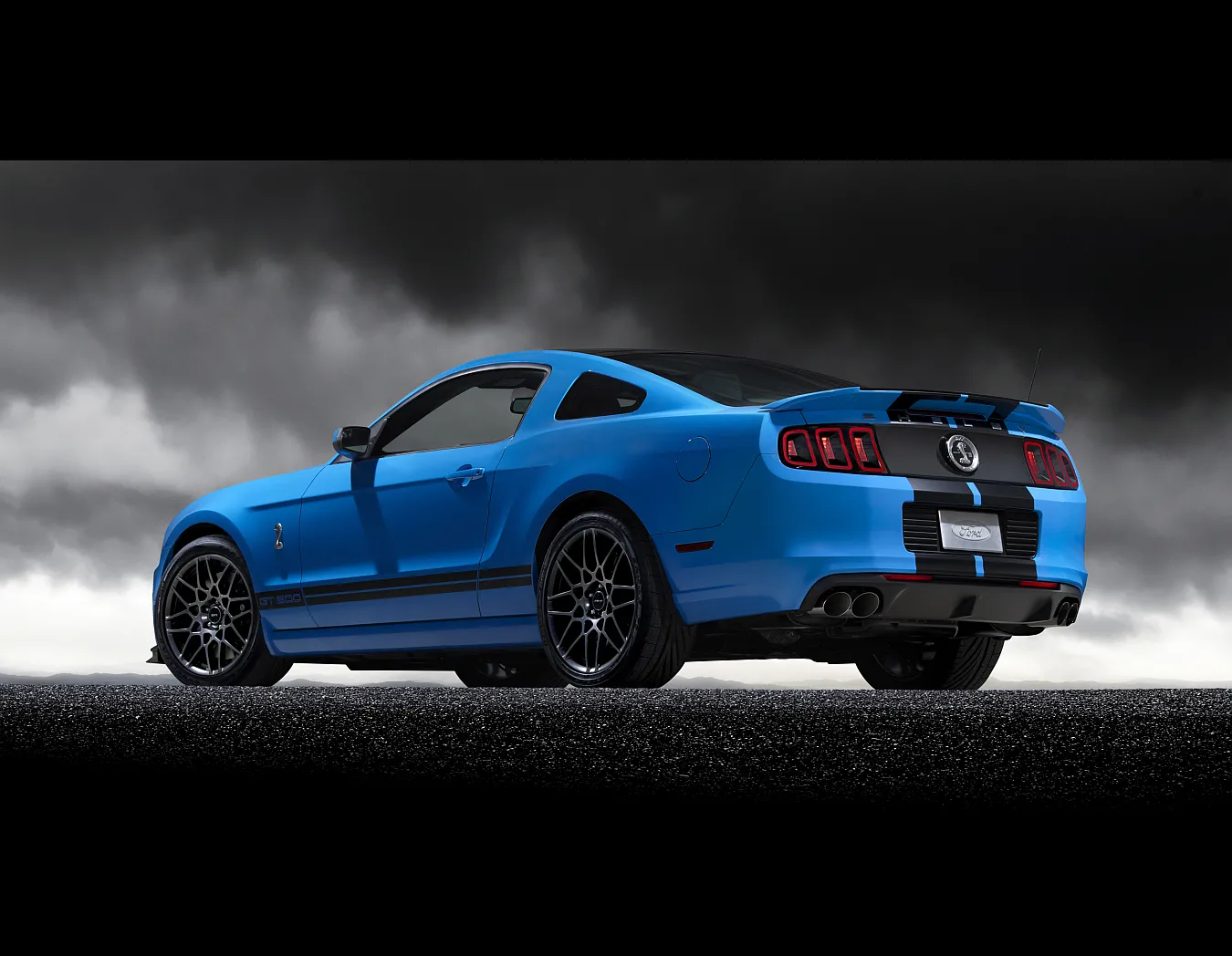 2737006-13shelbygt500-18.jpg