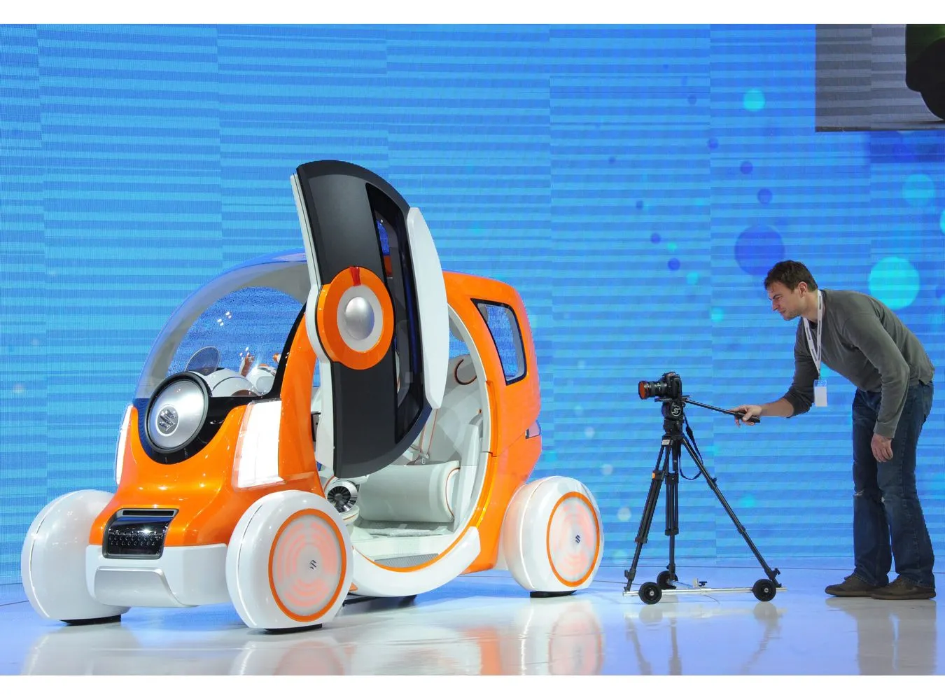 2796979-suzuki-q-concept.jpg