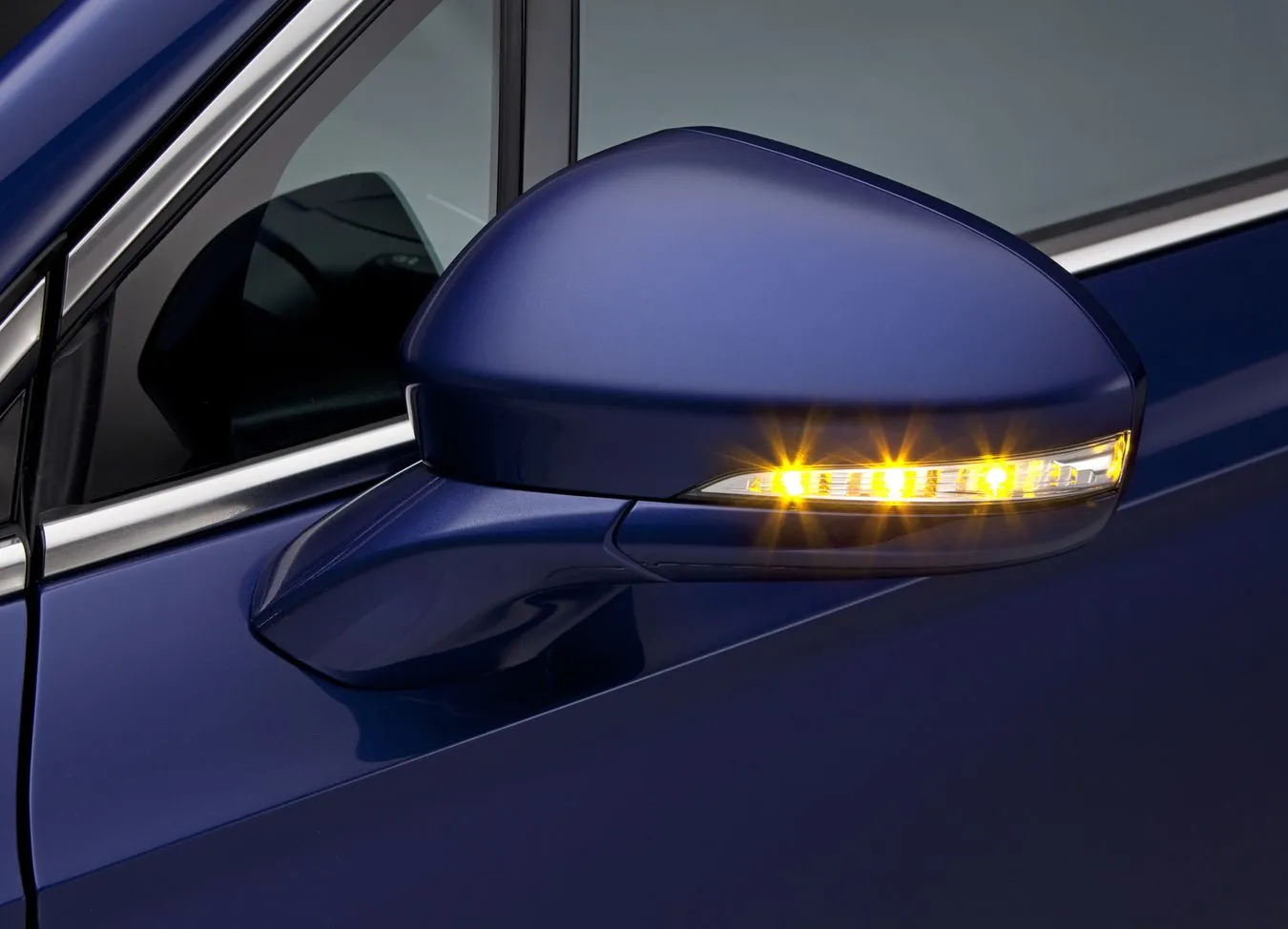 2939889-13fusionhybrid-19.jpg
