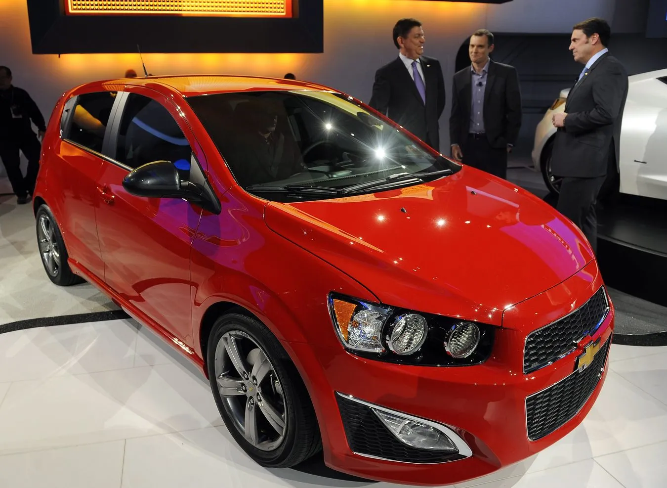 2942507-chevrolet-sonic-rs.jpg