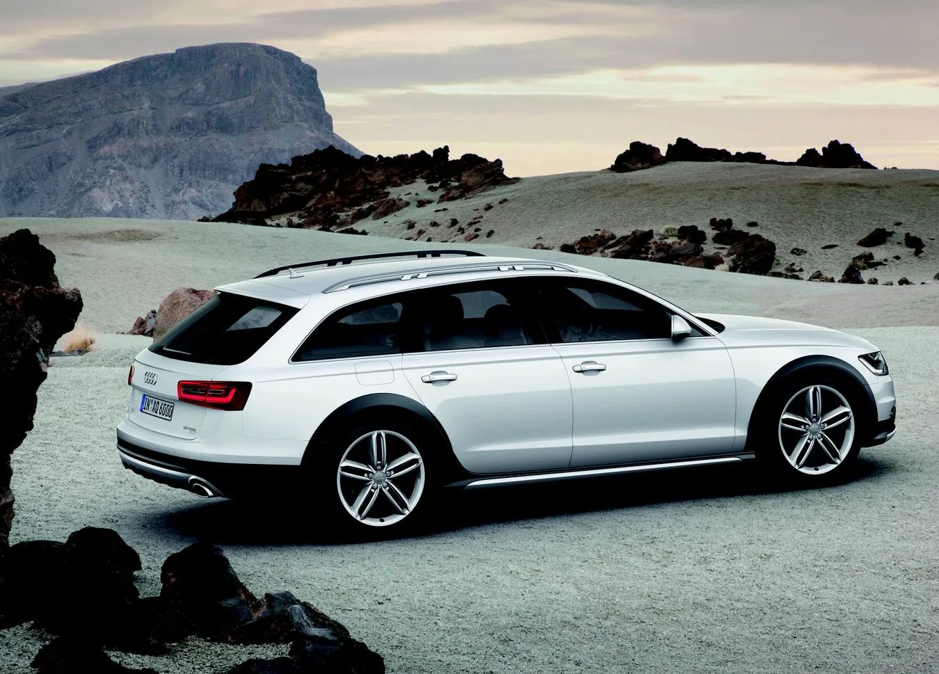 2951488-audi-a6-allroad.jpg