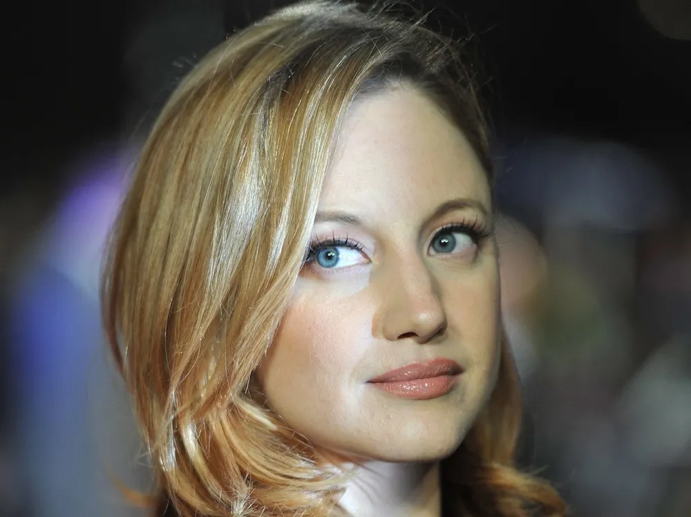 2963350-andrea-riseborough.jpg