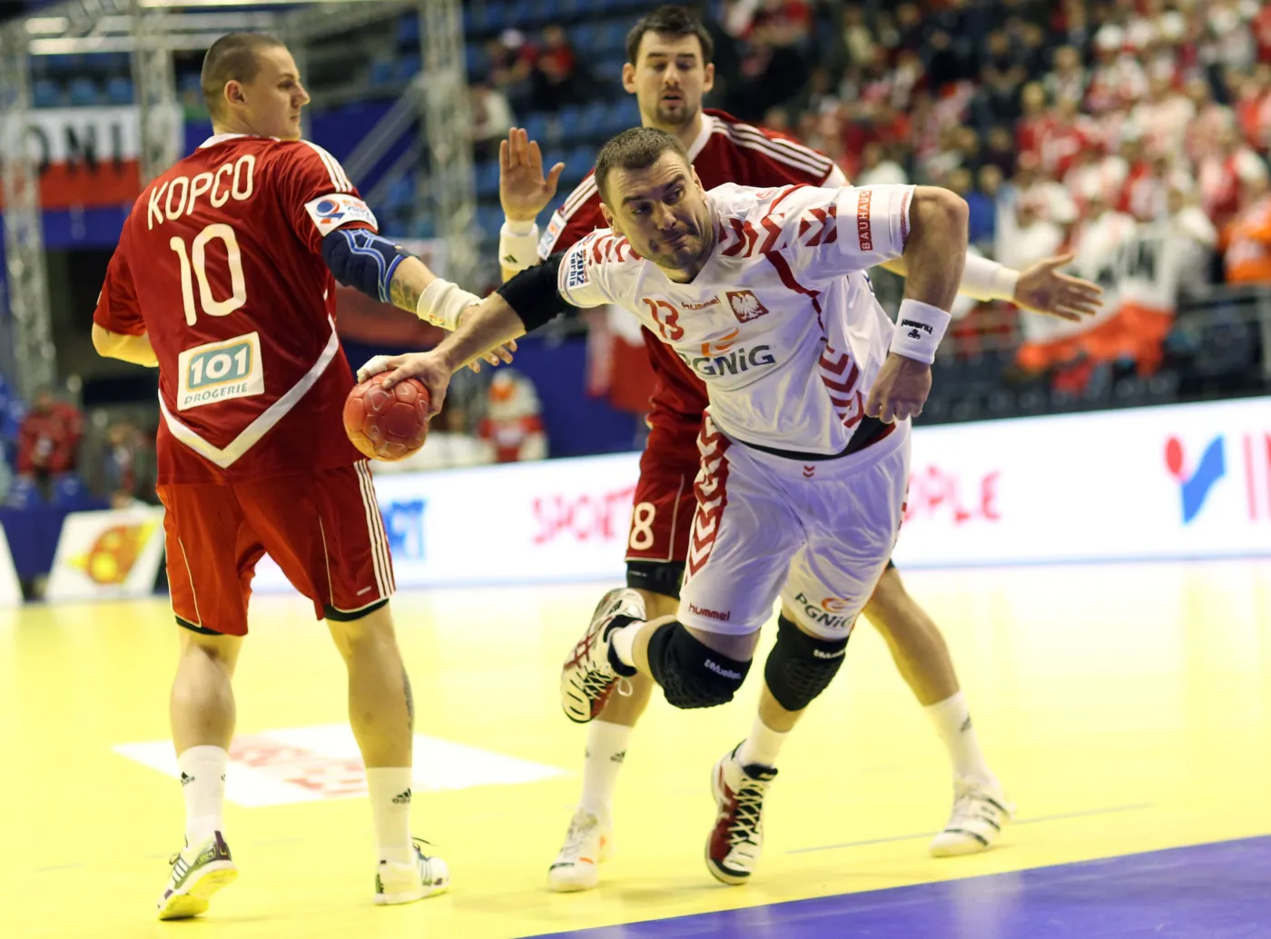 2979229-20120117cslg0008.jpg