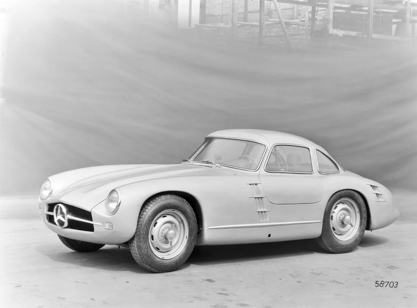 2983451-mercedes-300-sl.jpg