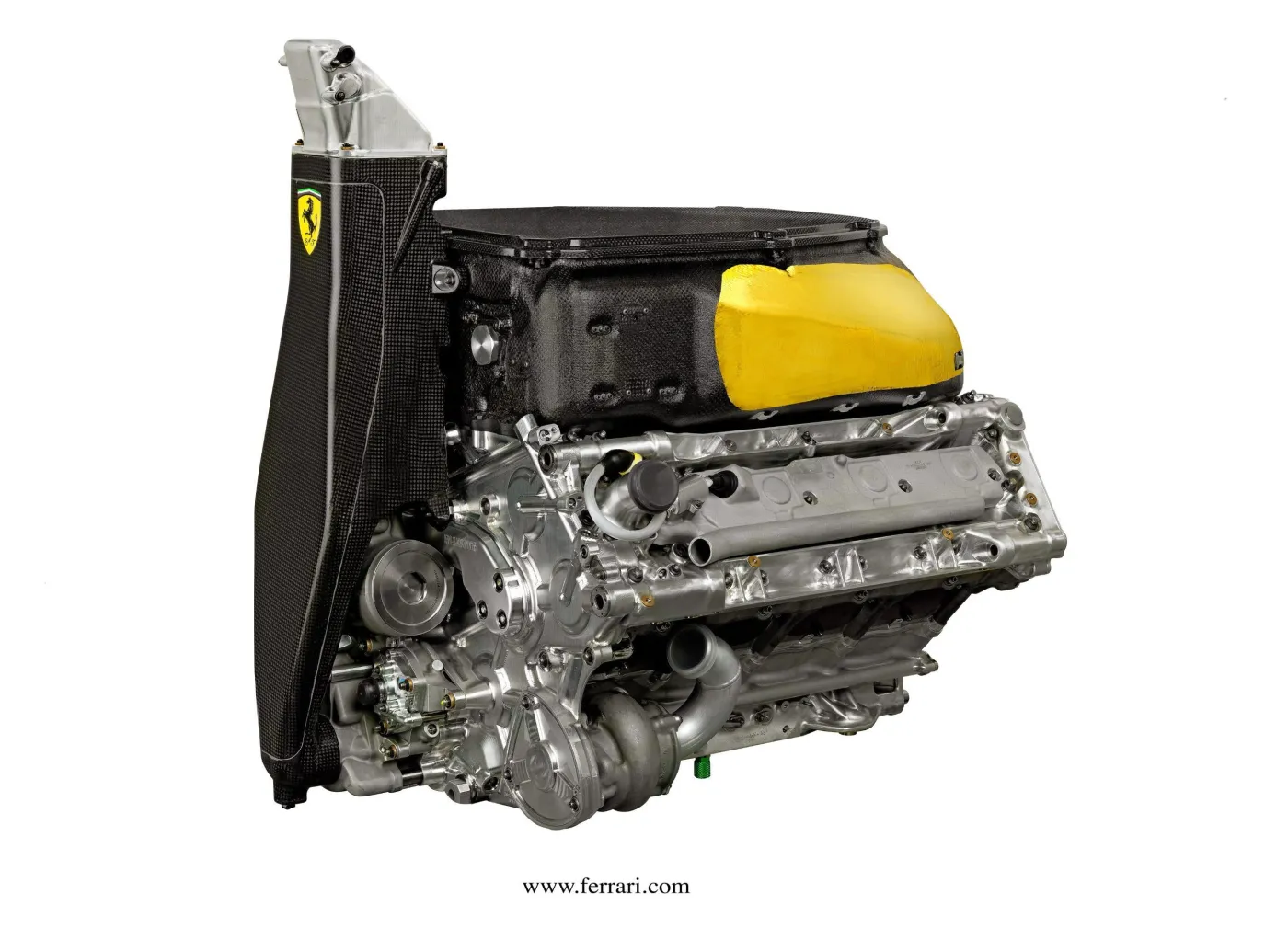 3048546-nowy-bolid-ferrari.jpg