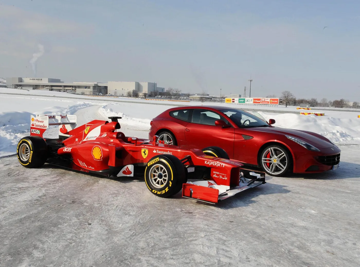 3048045-nowy-bolid-ferrari.jpg